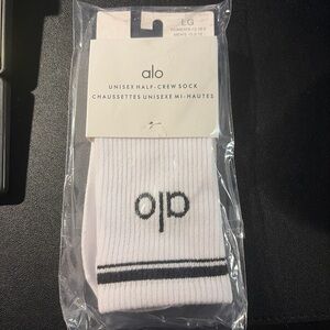 ALO Yoga White Half-Crew Athletic Socks